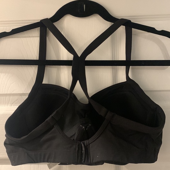 Victoria Secret Sport 34C workout bra - Picture 2 of 3